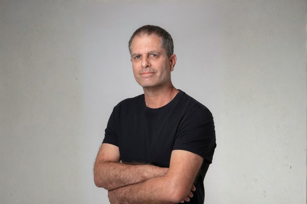 גלעד חי מטפל רגשי